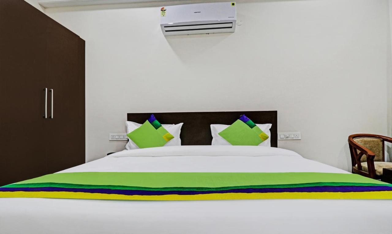 Treebo Kamron Regency Sector 80 Hotell Mohali Eksteriør bilde